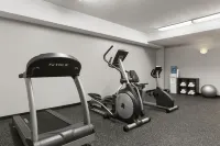 Days Inn by Wyndham London - Gym