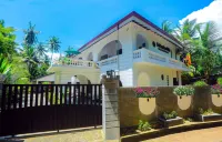 Sri Lankan Villa Hotels in Ahangama
