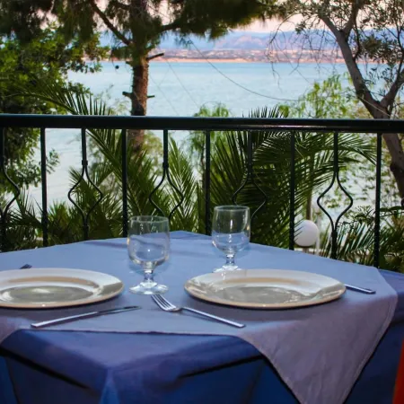 Pappas Hotel