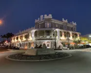 The Rose Hotel & Motel Hotels near Bunbury Regional Entertainment Centre (BREC)
