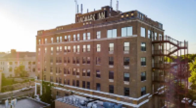Landmark Inn