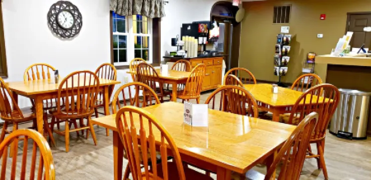 Lodging on the Square