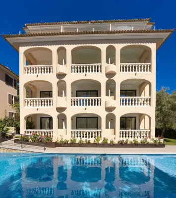 Apartamentos S'Olivera
