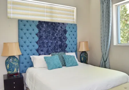 1AA Wilhelmina Luxury Suites Отели в г. Фрэншек