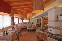 Hotel Astoria Hotels in Canazei