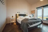 Ekra Glacier Lagoon - Guest houses