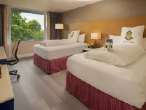 Staypineapple, Hotel Rose, Downtown Portland Hotels in Portland