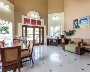 福布魯克市中心伊克諾套房酒店