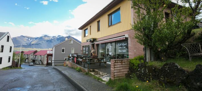 Private and Peaceful One Room Apartments Hotels in Borgarbyggd