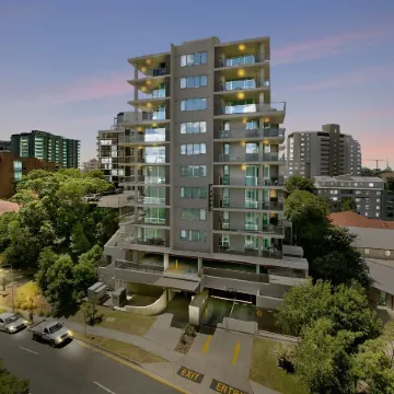 Hotel Diana South Brisbane Отели рядом с достопримечательностью «Кастом Хаус»