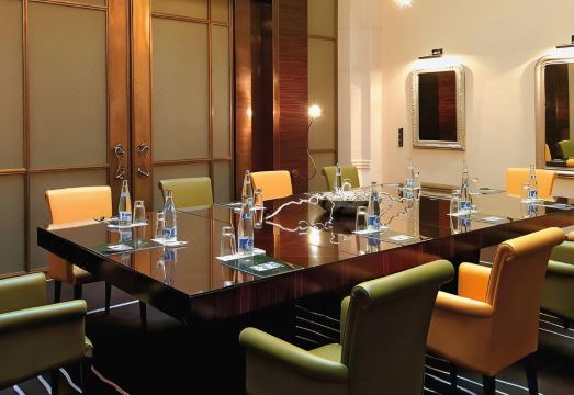 4. 호텔 히랄다 센..