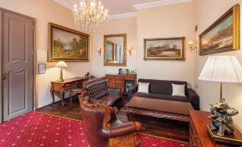 Iron Gate Hotel & Suites Prague by Bhg