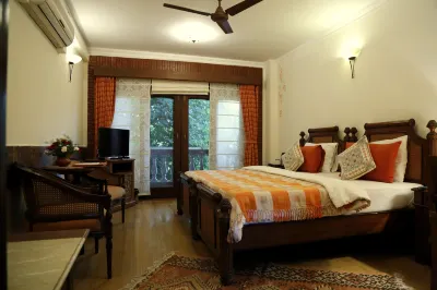 The Estate Villa Hotel in zona Tomb of Azim Khan