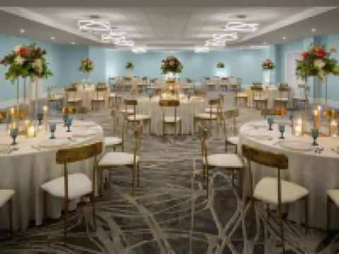 Courtyard Nassau Downtown/Junkanoo Beach Hotels in Nassau