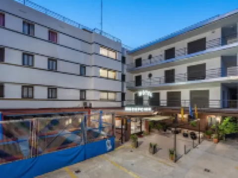 加拿大飯店 塔拉戈納水渠附近的飯店