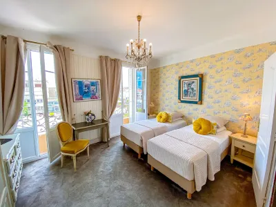 Hotel Relais du Postillon Hotels near Antibes Station