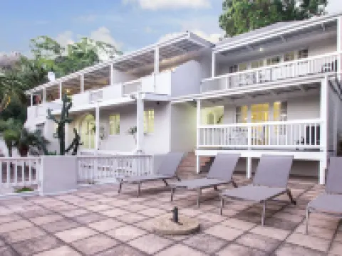 サウス  ヴィラ ゲストハウス & ガーデン クニスナのホテル