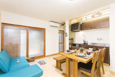 Guest House Kyorakuya Kinkakuji Hotels in Kita-ku