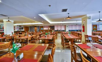 Ibiza Plaza Hotel - Housity