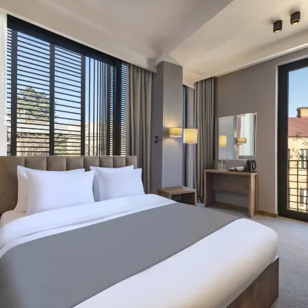 Barnovi Boutique Hotel Отели рядом с достопримечательностью «Станция метро «Руставели»»