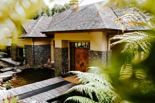 Treetops Lodge & Estate Hotels in Horohoro