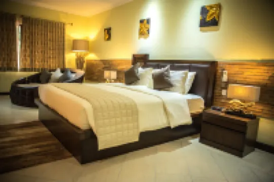 Oasis Hotel Restaurant & Spa