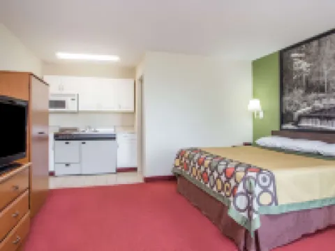 Super 8 by Wyndham Lavonia Hotels in Lavonia