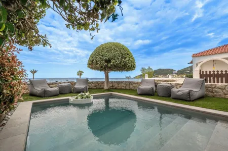 Tyros Boutique Houses