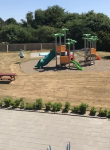 佈雷德布洛露營酒店