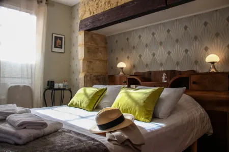 Aux Bories de Marquay, Chambres d'hôtes B&B Avec Piscine et Spa près de Sarlat