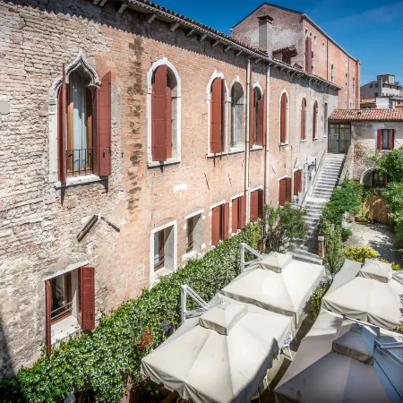 Palazzo Marcello Hotel Al Sole Отели рядом с достопримечательностью «Пристань для яхт в Венеции»