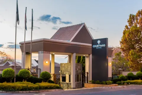 Courtyard Hotel Sandton