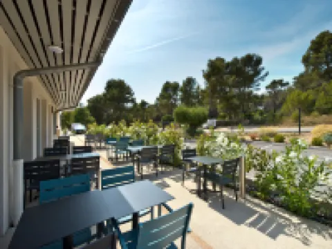 Kyriad Residence Cabries - Plan de Campagne Hotels in Cabries