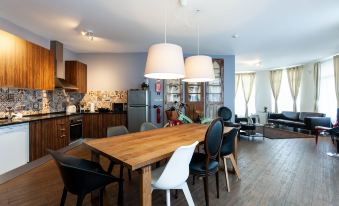 BCharming House