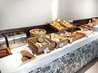 Yene Hue - Breakfast