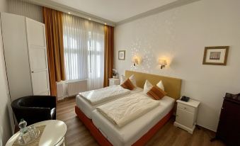 Haus Hohenzollern & Haus 'Ambiente
