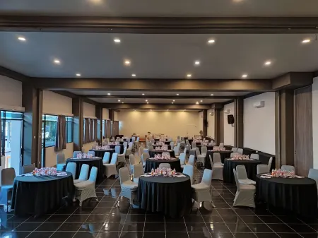 Terra Cassa Hotel Отели рядом с достопримечательностью «Ambarawa Railway Museum»