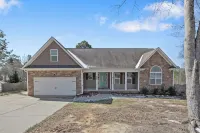 Spacious Family Gem in Sanford with playground and WiFi. Enjoy your stay!