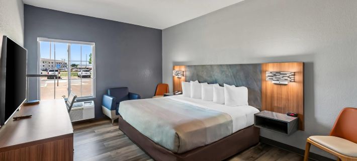 Quality Inn & Suites Hotels in Manhattan