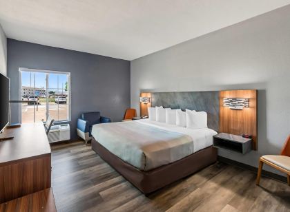 Quality Inn & Suites
