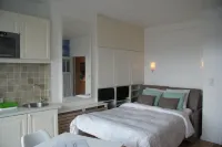 Studio le Lavandou Hotels in Koksijde