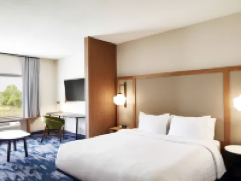 Fairfield Inn & Suites Kansas City Belton Hotels in Raymore