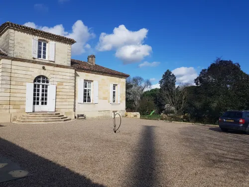 Domaine du Chauvet Hotels in Saint-Loubès