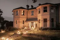 Leighton House - Boutique Guesthouse