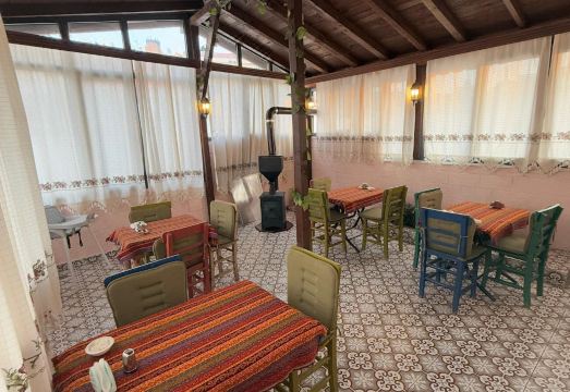 시르바니 코나기