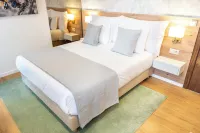 Casa Dona Edite Guesthouse Douro Hotels in Alijo