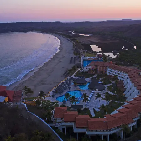 Los Angeles Locos - All Inclusive