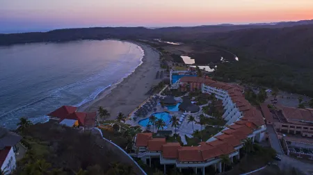 Los Angeles Locos - All Inclusive