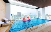 Astica Hotel Nha Trang - piscina
