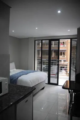 Hayat Hotel 94Juta